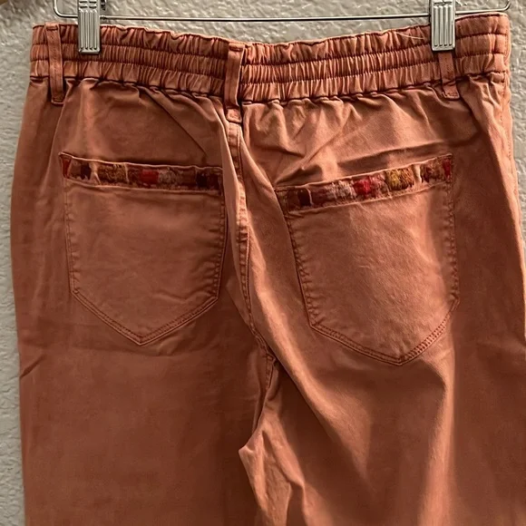 NWT Driftwood Mauve Embroidered Stitch Cuffed Leg Khaki Pants SZ M Drawstring - Picture 4 of 8